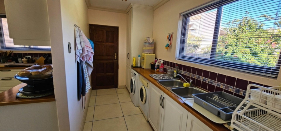 4 Bedroom Property for Sale in Myburgh Park Western Cape